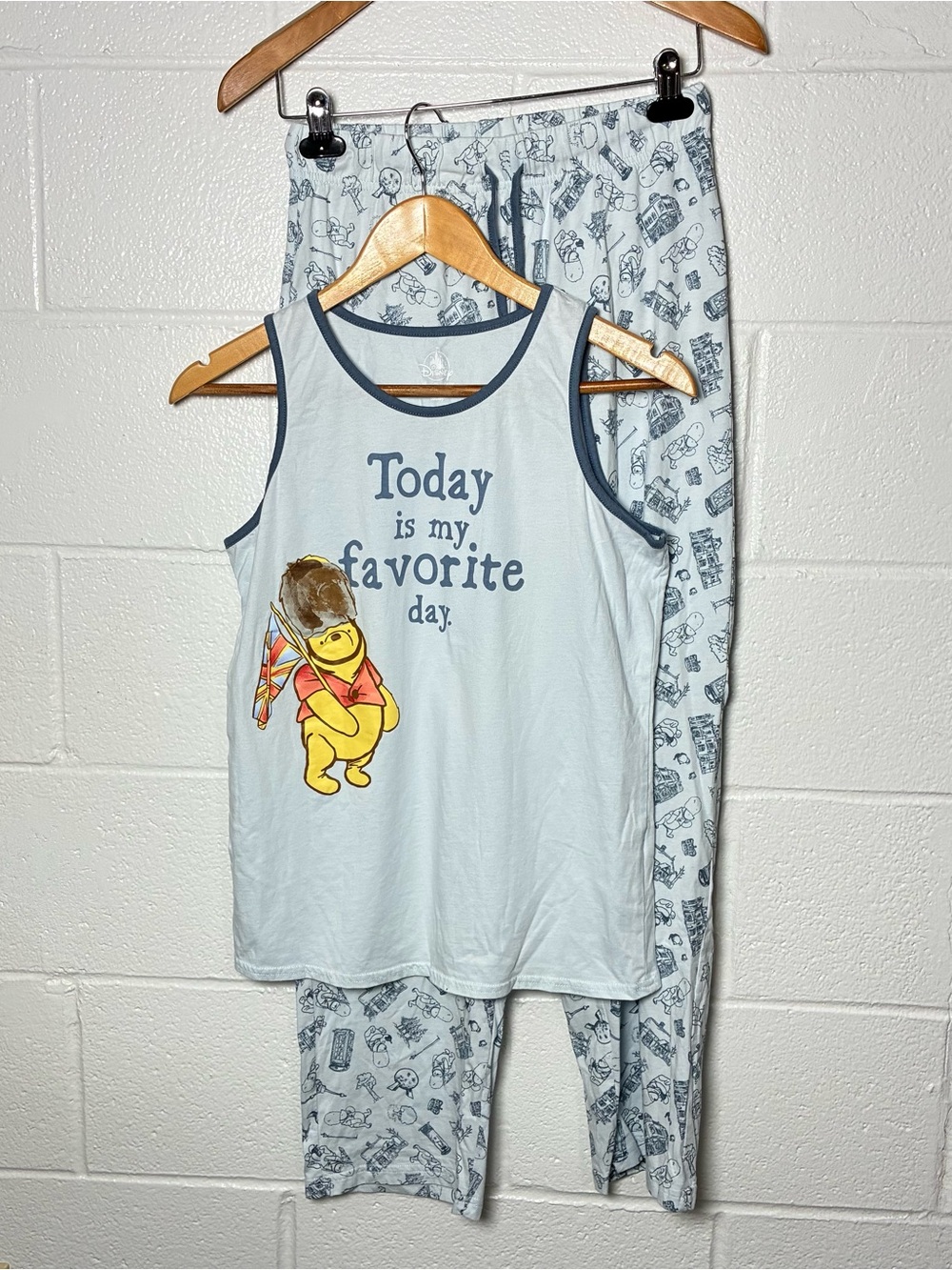 Disney Exclusive United Kingdom Pooh Bear Two Piece Pajamas